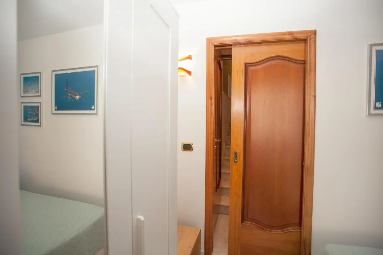 Albert House Taormina 0*,