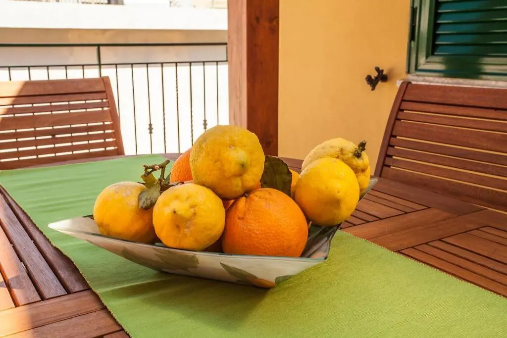 Albert House Taormina 0*,  Italy
